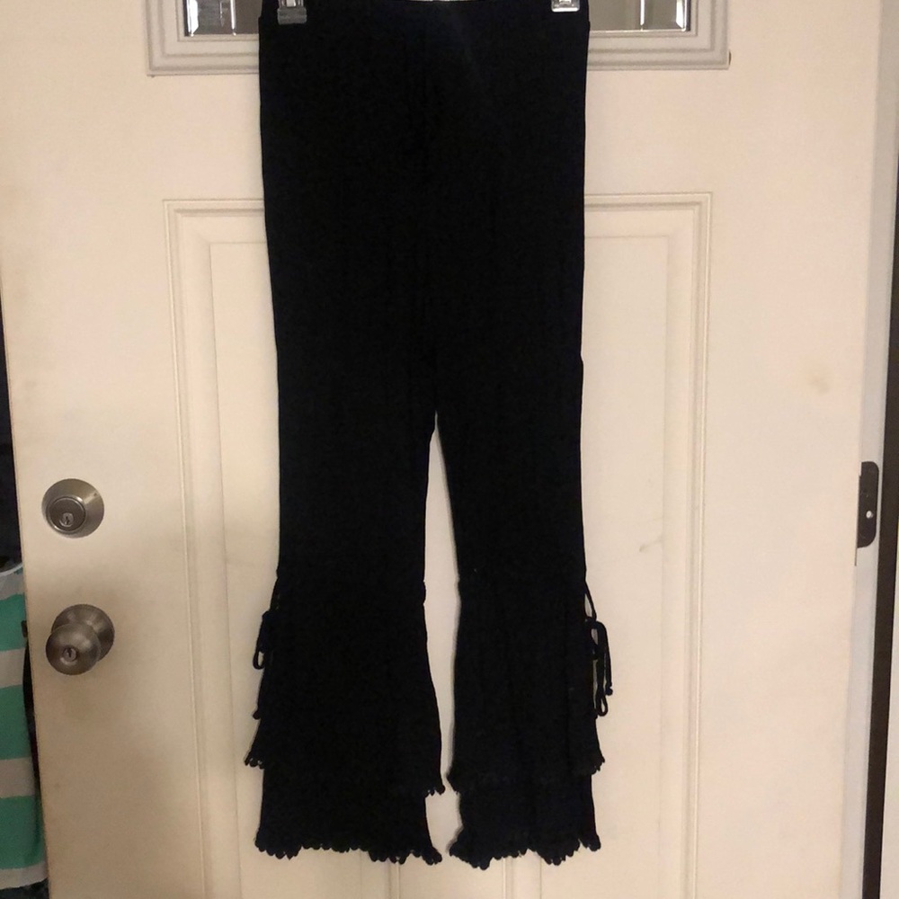 Miin Black Ruffle Pants with Tassels